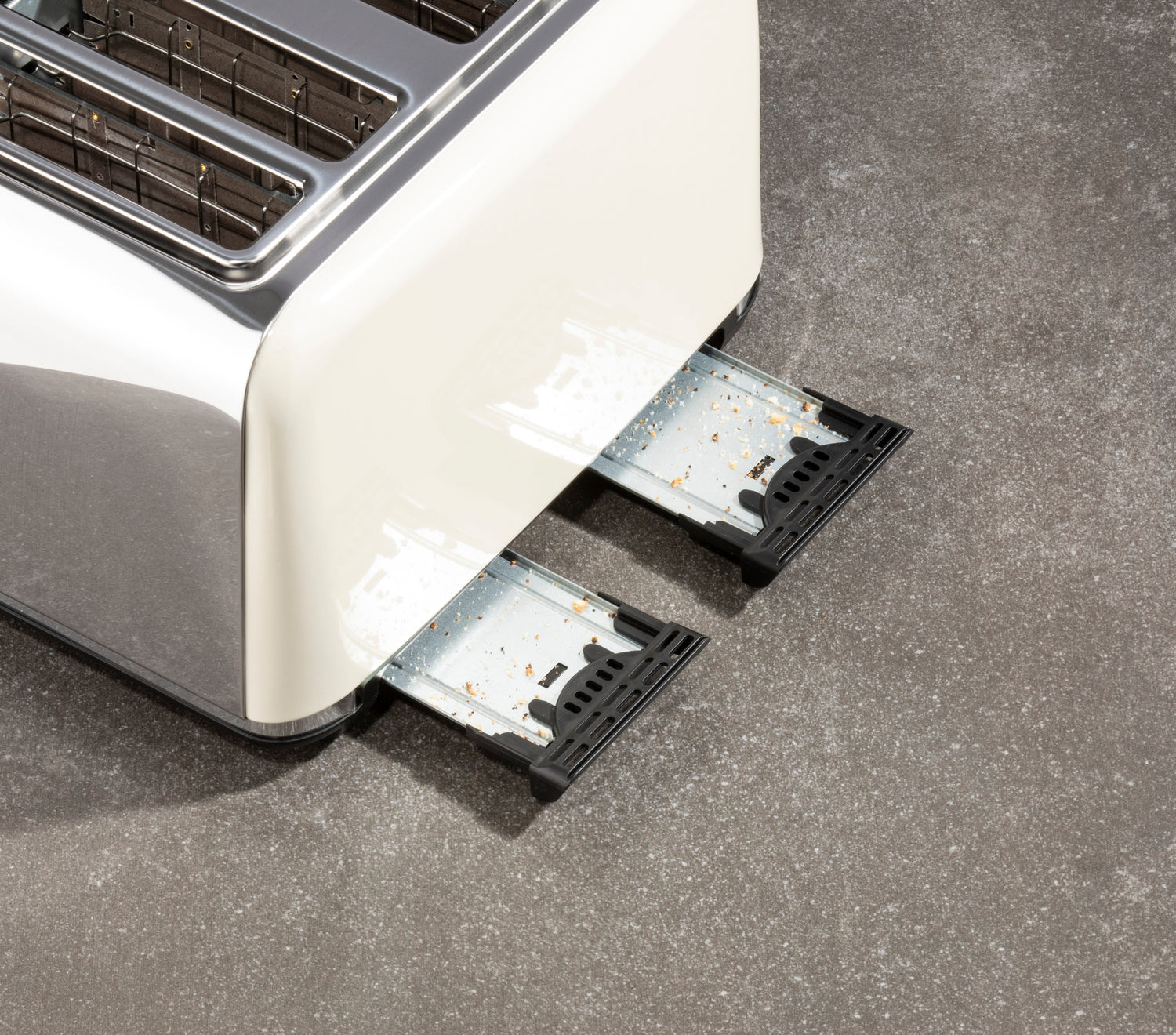 Quick and Easy Guide: How to Clean a Toaster Properly