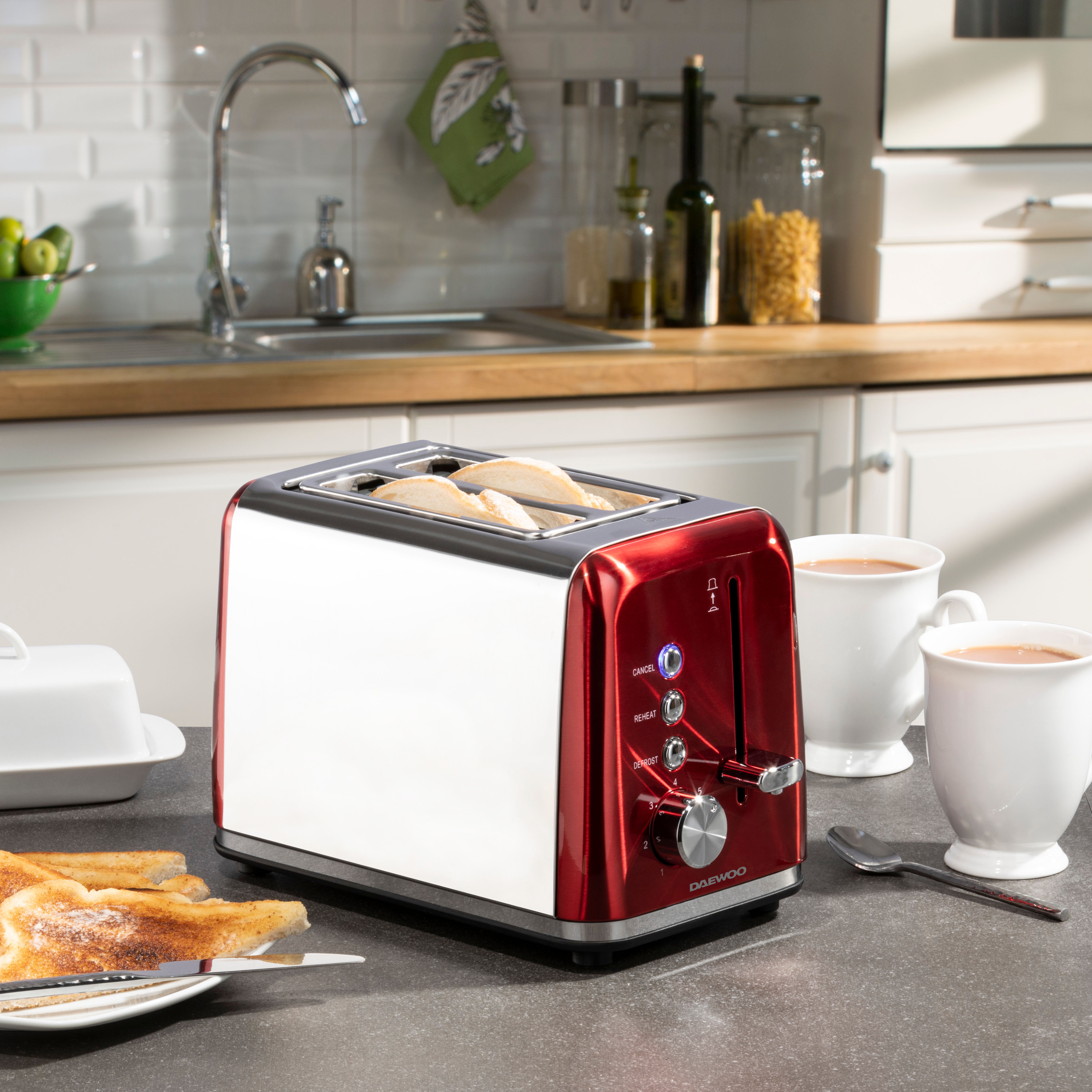 Daewoo Red Kensington 2 Slice Toaster