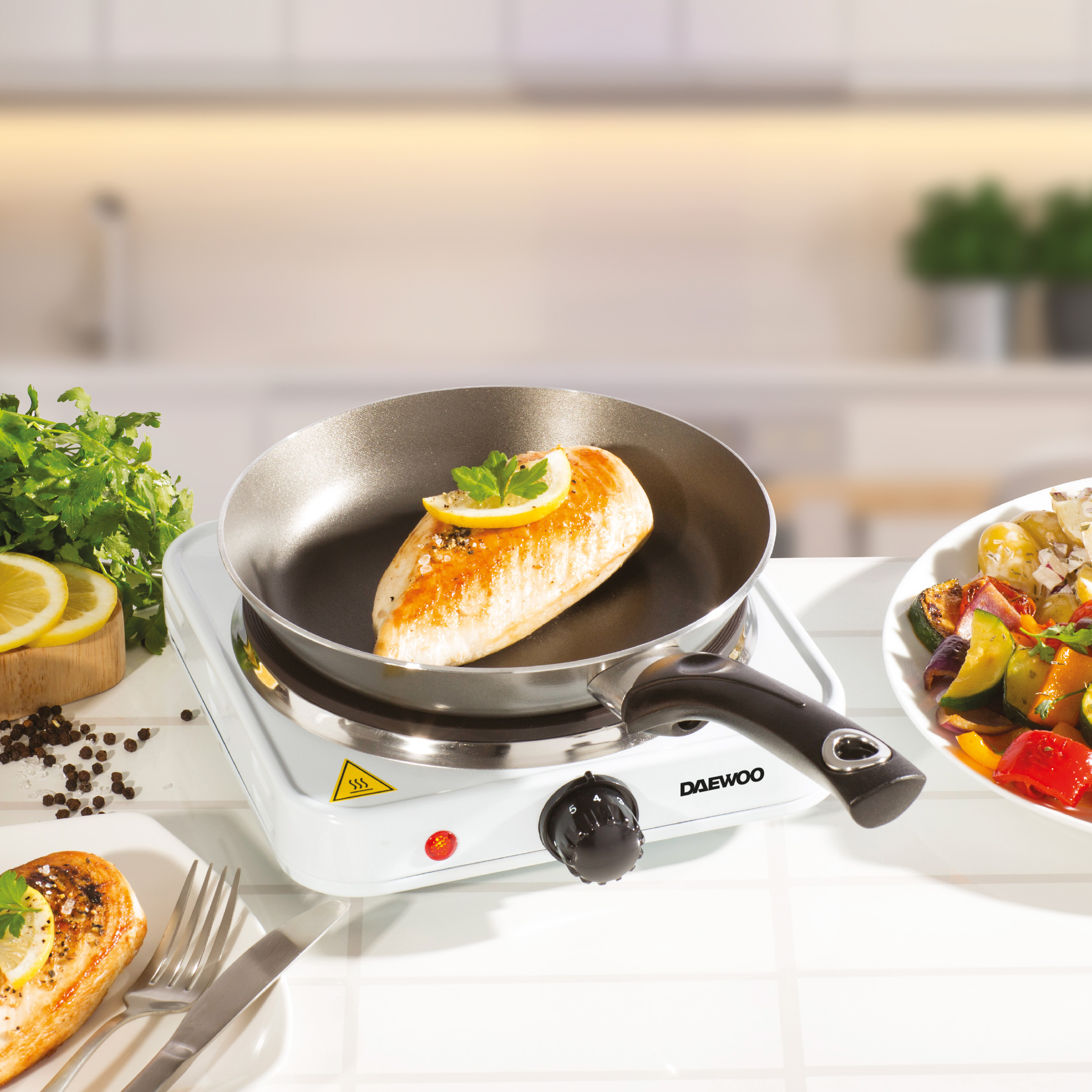 Daewoo Essentials Single 1500W Hotplate Hob