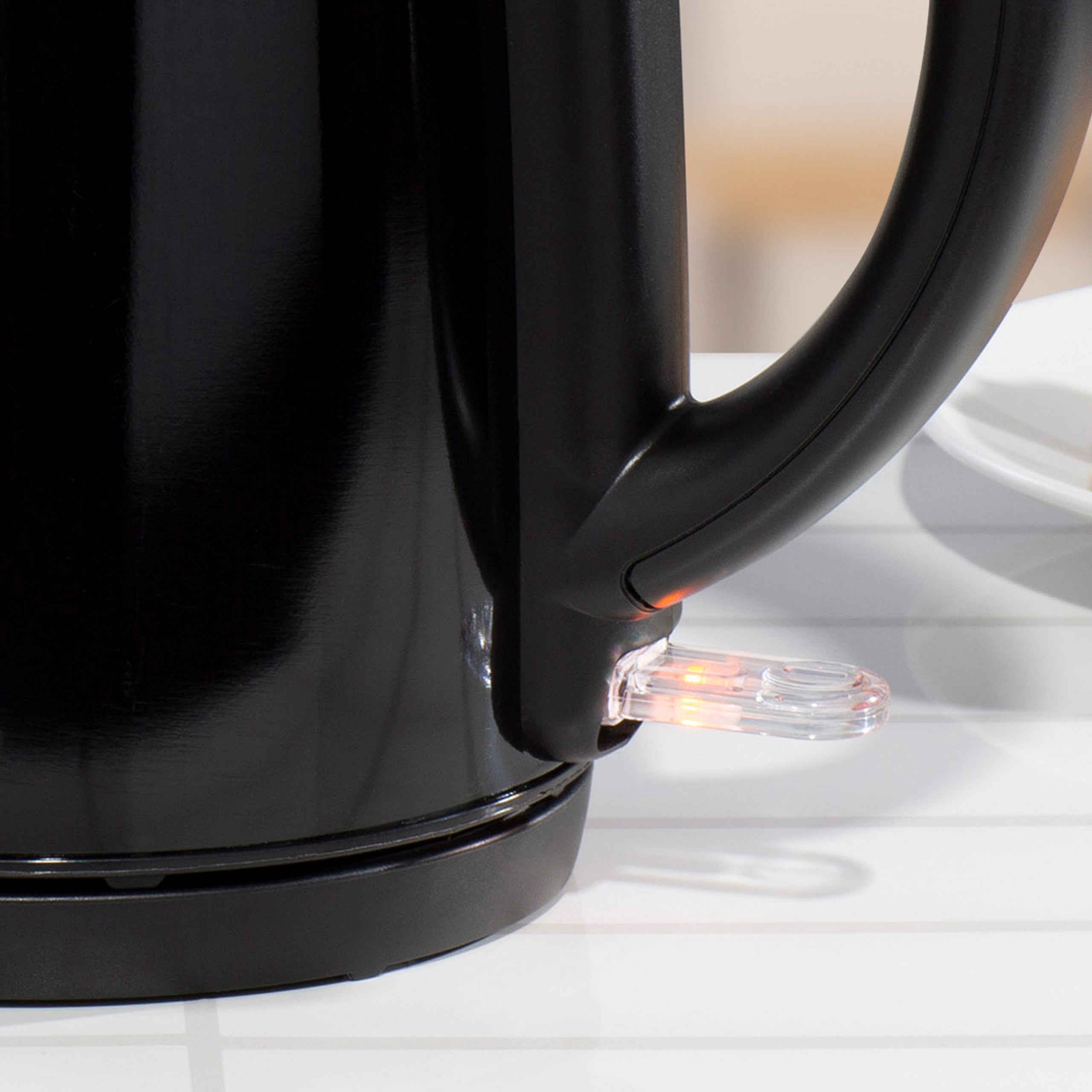 Daewoo Black Kensington 1.7L Jug Kettle