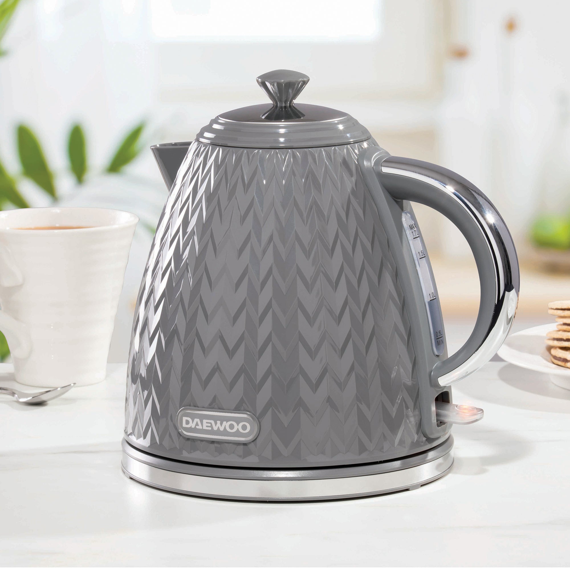Daewoo Dark Grey Argyle 1.7L Jug Kettle
