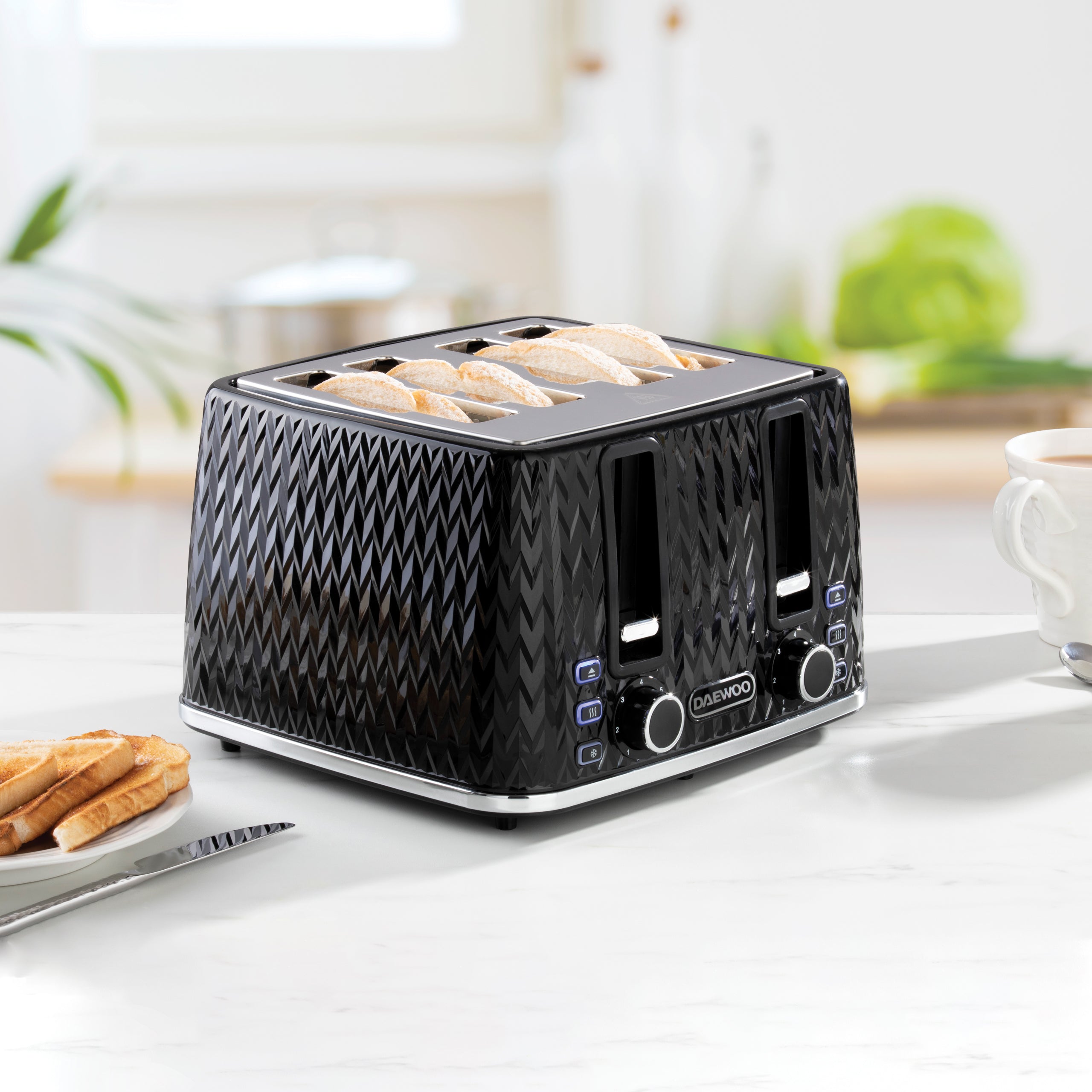 Daewoo Black Argyle Kettle, 4-Slice Toaster & Microwave Bundle