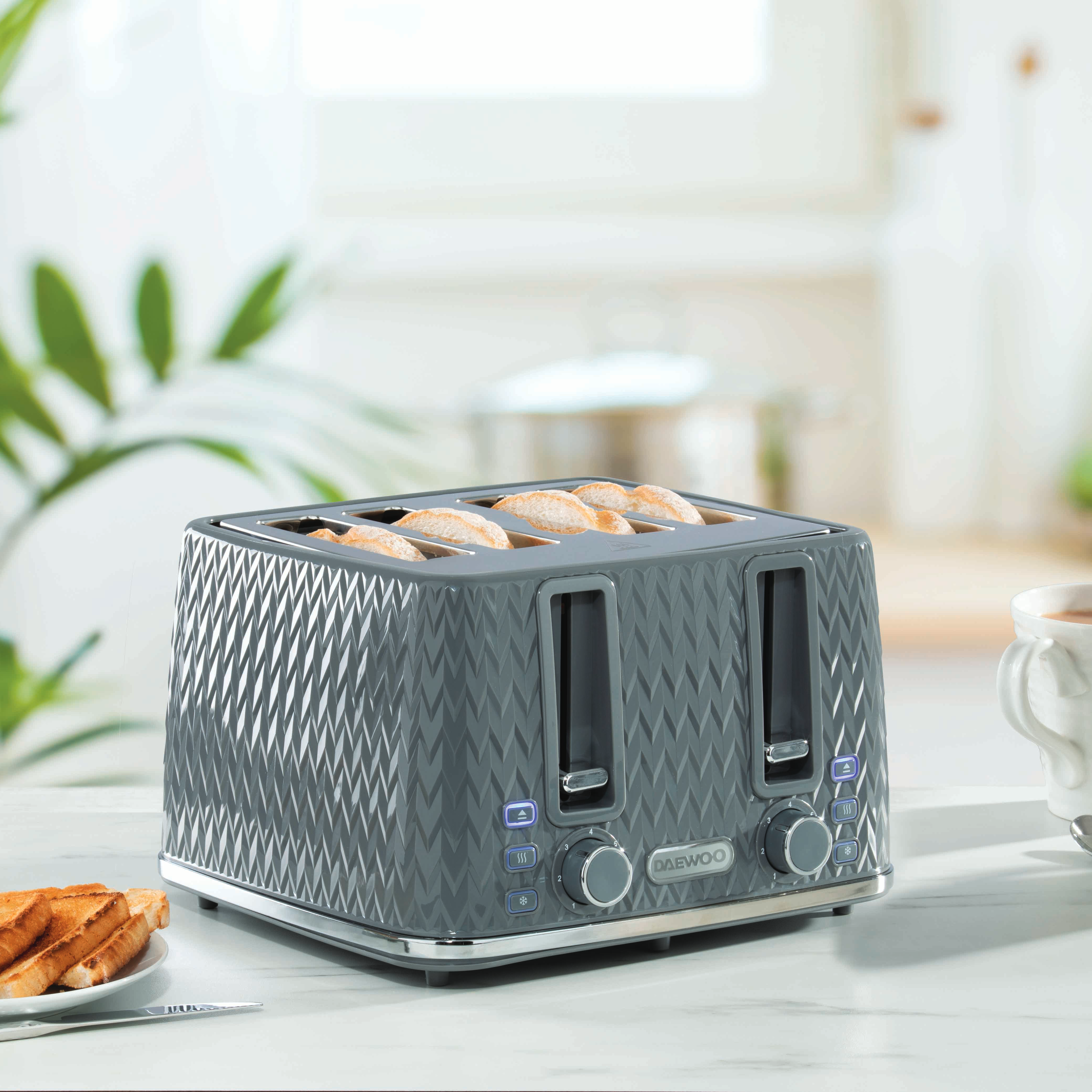 Daewoo Dark Grey Argyle 4 Slice Toaster