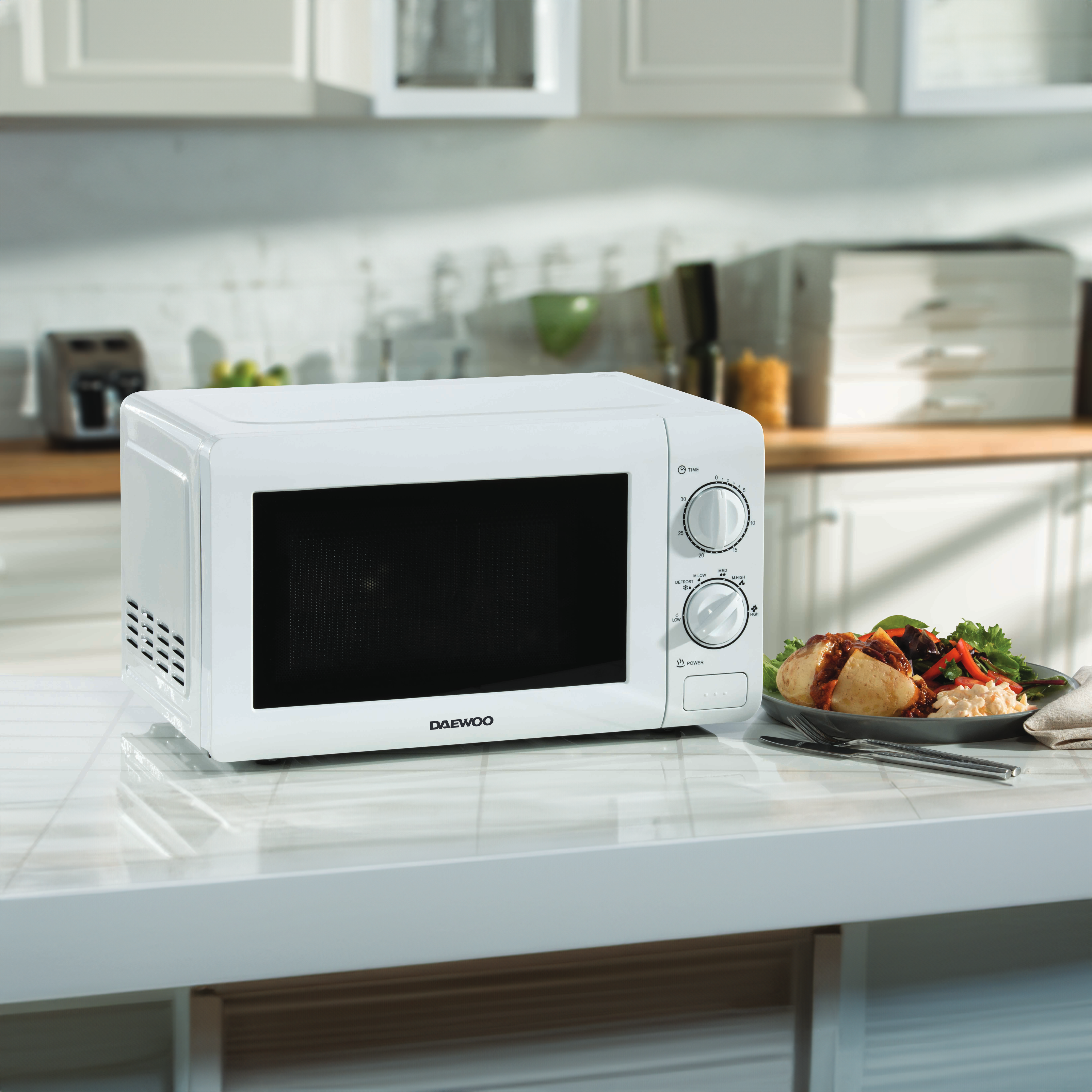 Daewoo White Argyle Kettle, 2 Slice Toaster & Microwave Set