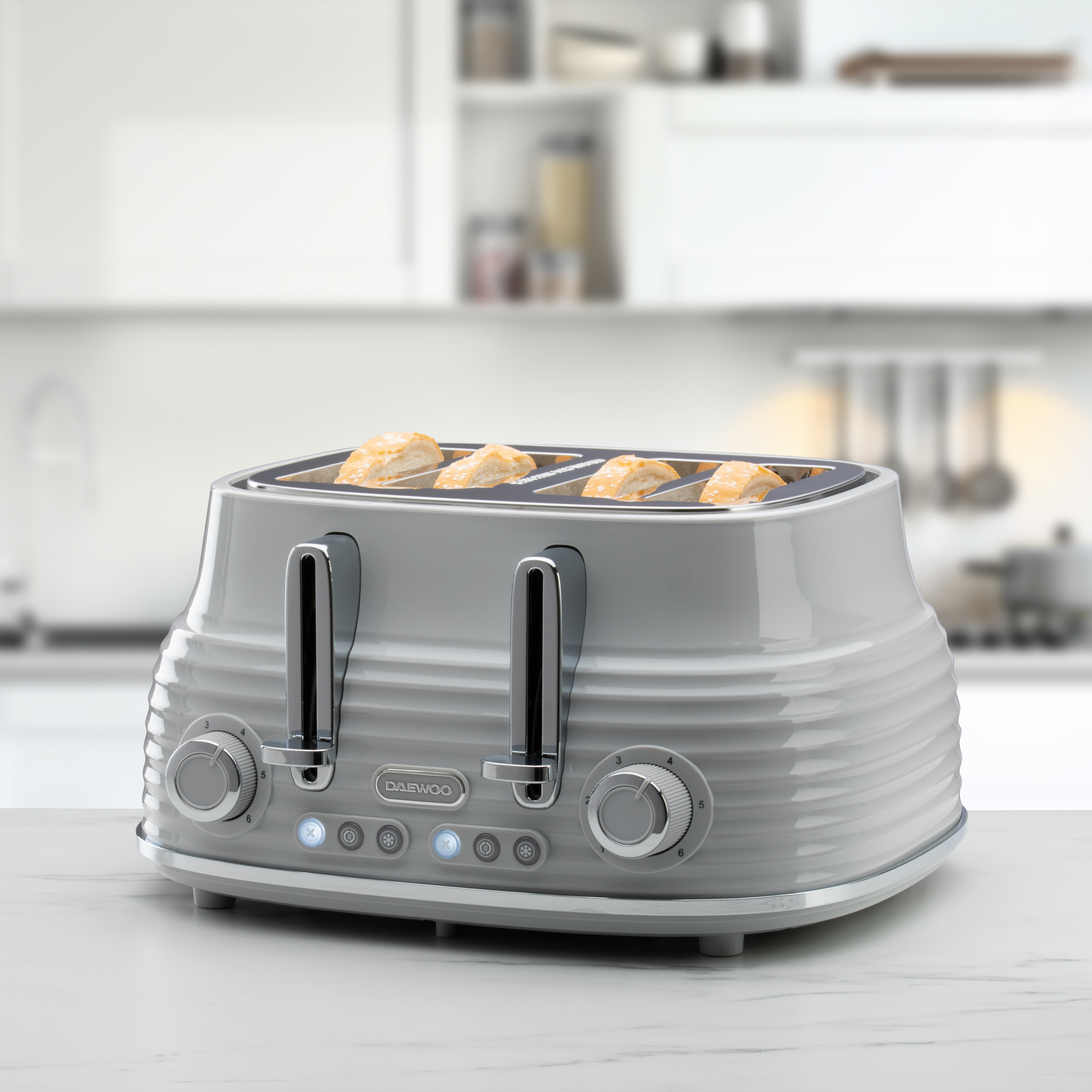Daewoo Grey Sienna 4 Slice Toaster