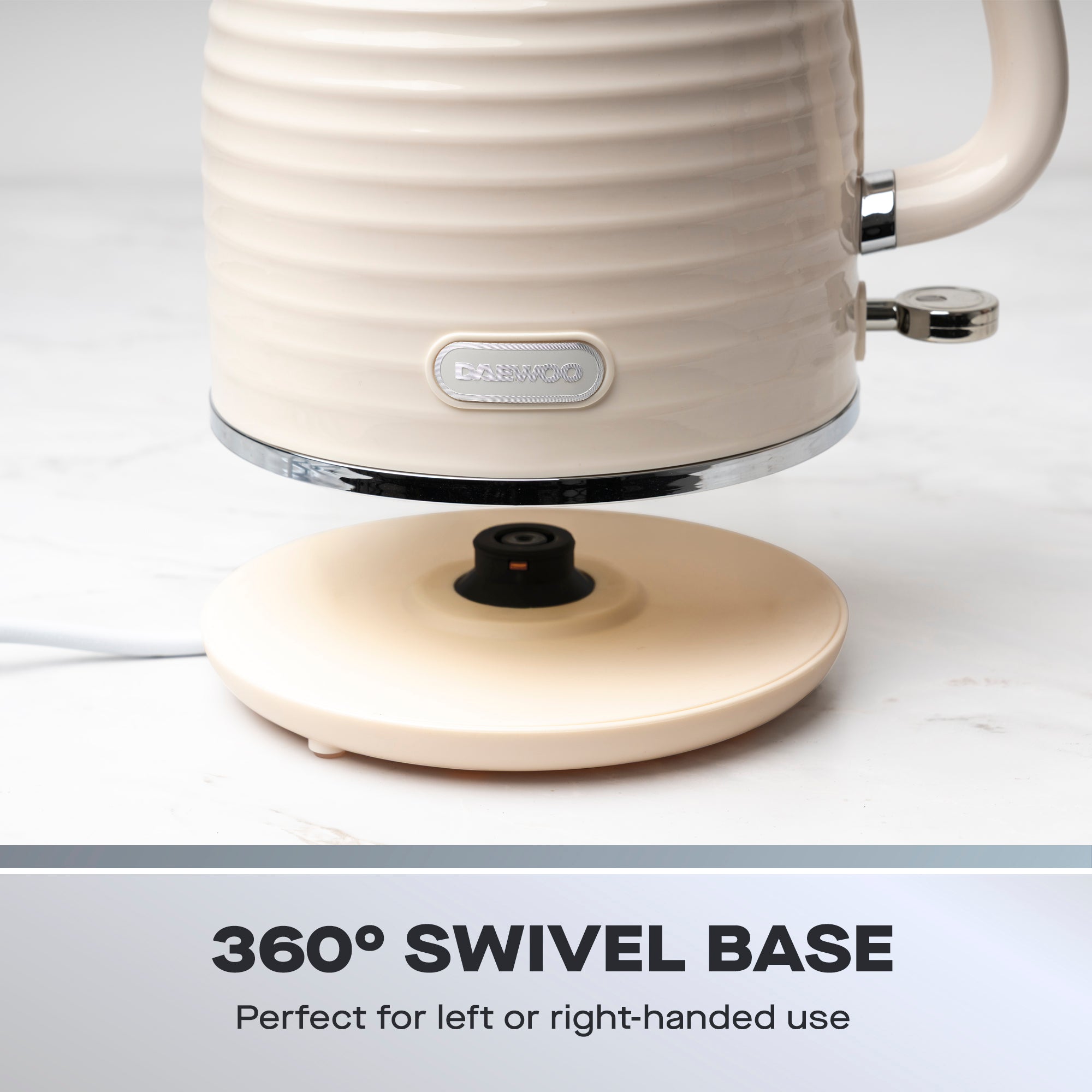 Daewoo Cream Sienna Jug Kettle & 4 Slice Toaster Set