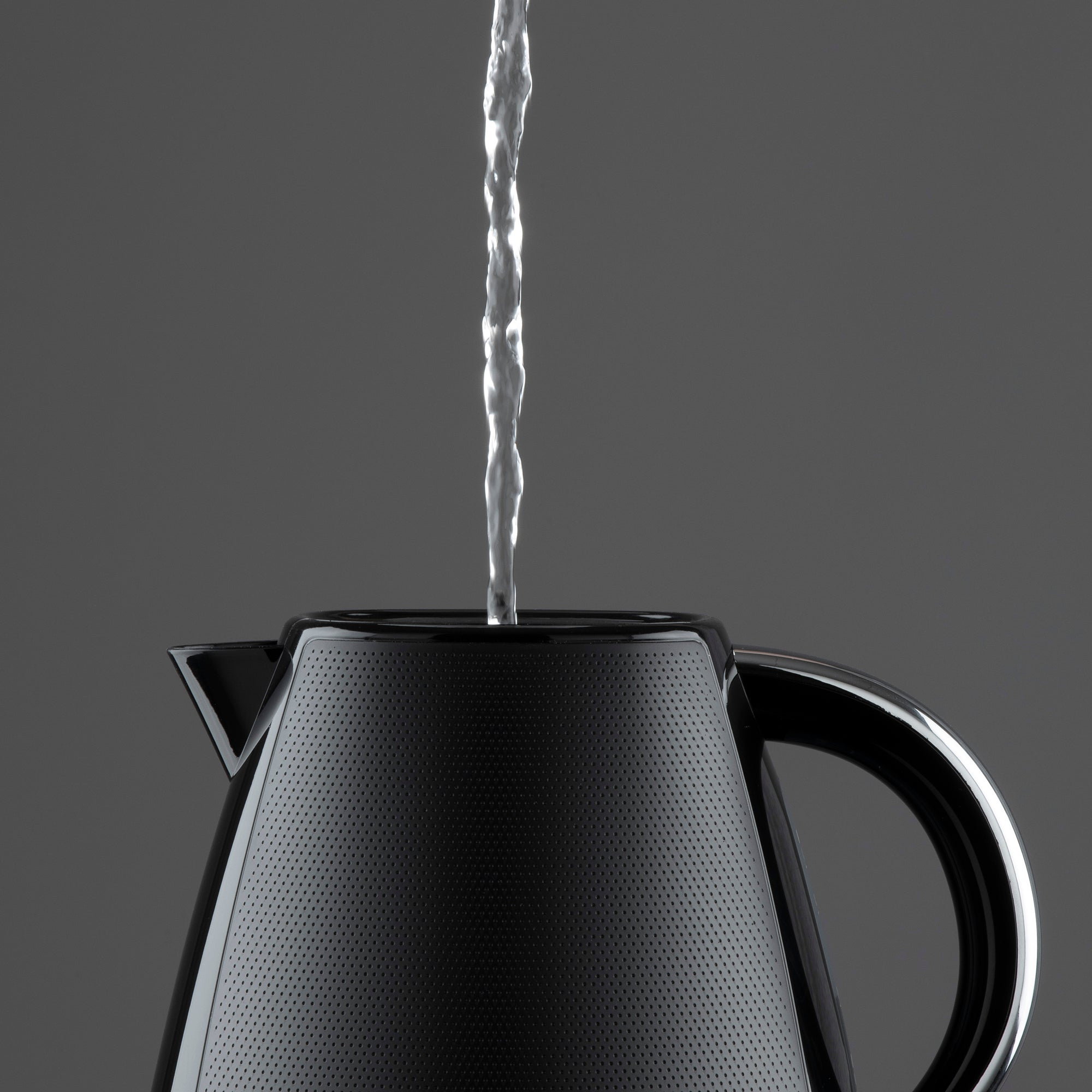 Daewoo Black Stirling 1.7L Pyramid Kettle