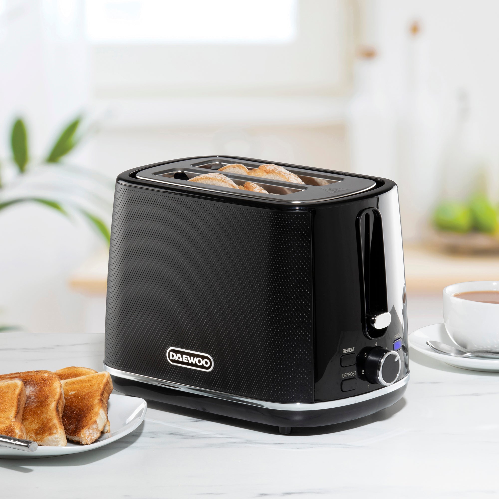 Daewoo Black Stirling 2 Slice Toaster