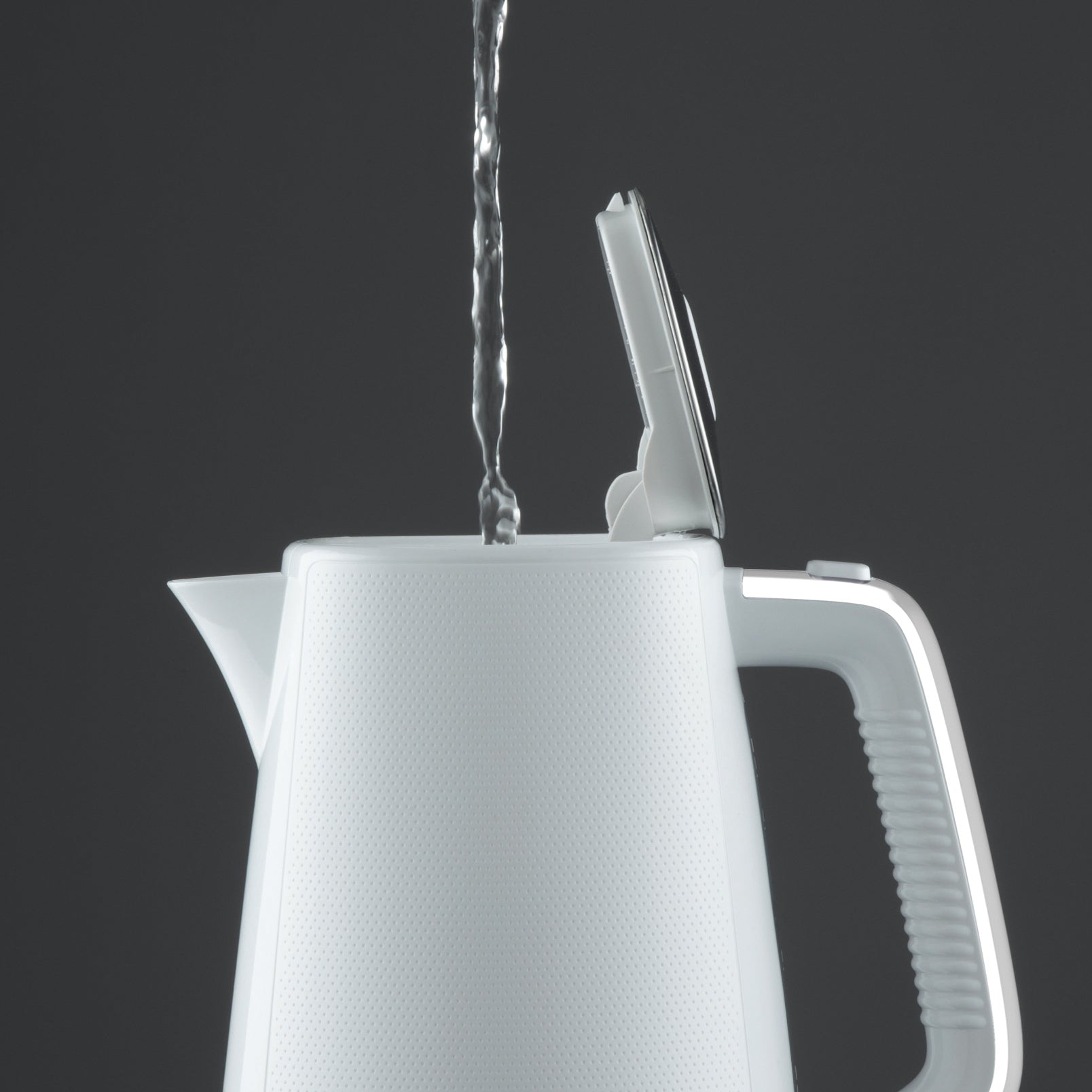 Daewoo White Stirling 1.7L Jug Kettle