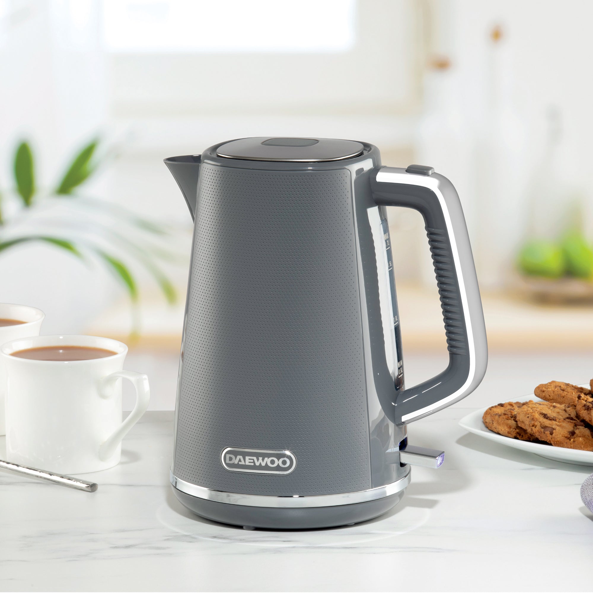 Daewoo Grey Stirling 1.7L Jug Kettle