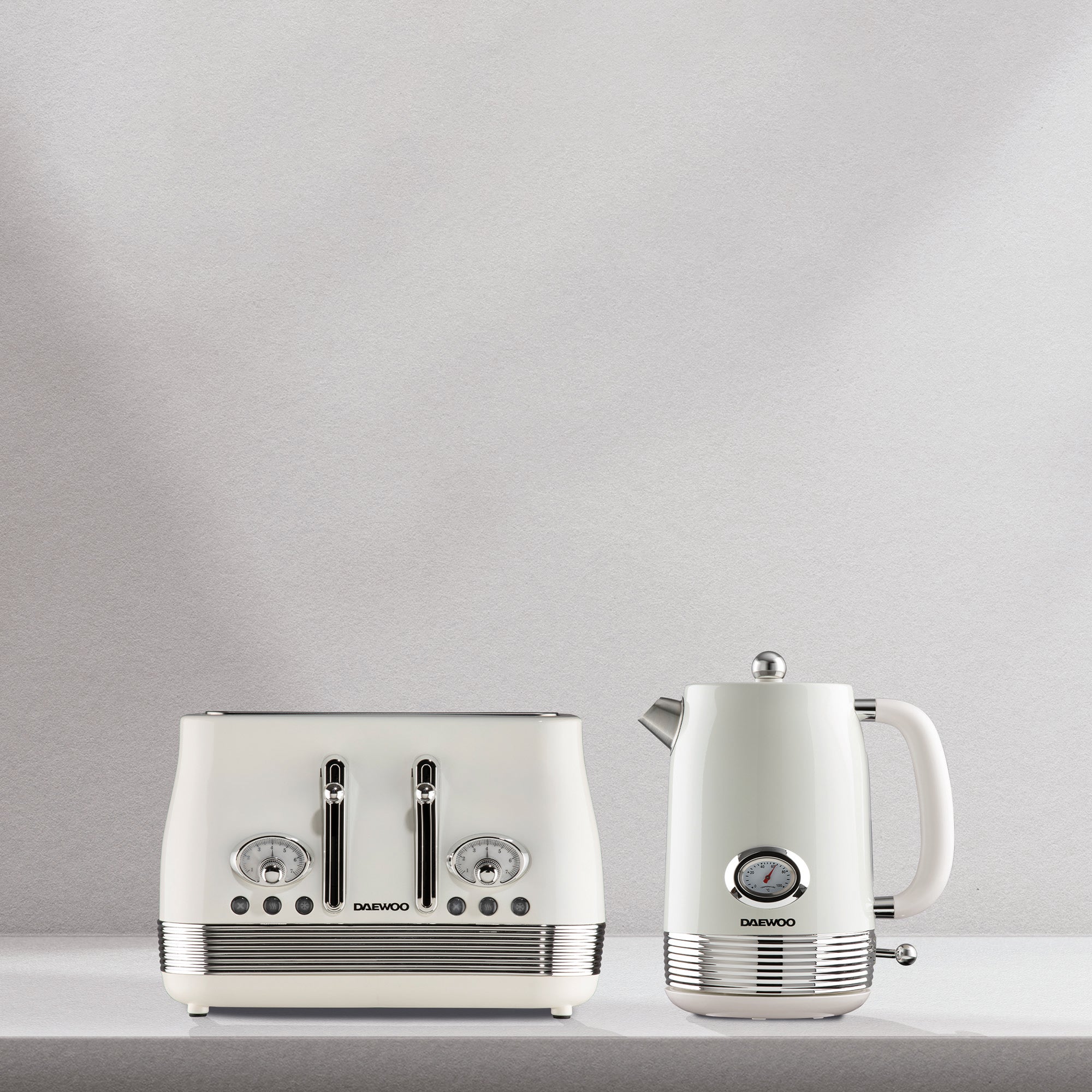 Daewoo Buttermilk Denver Jug Kettle & 4 Slice Toaster Set