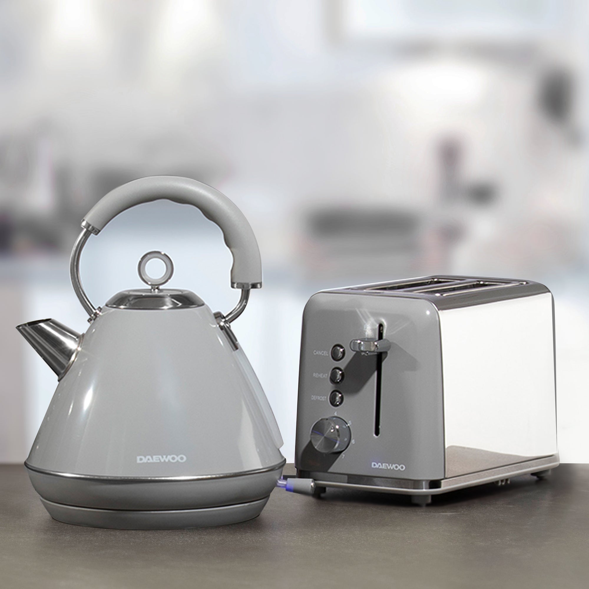 Daewoo Grey Kensington Pyramid Kettle & 2-Slice Toaster Set