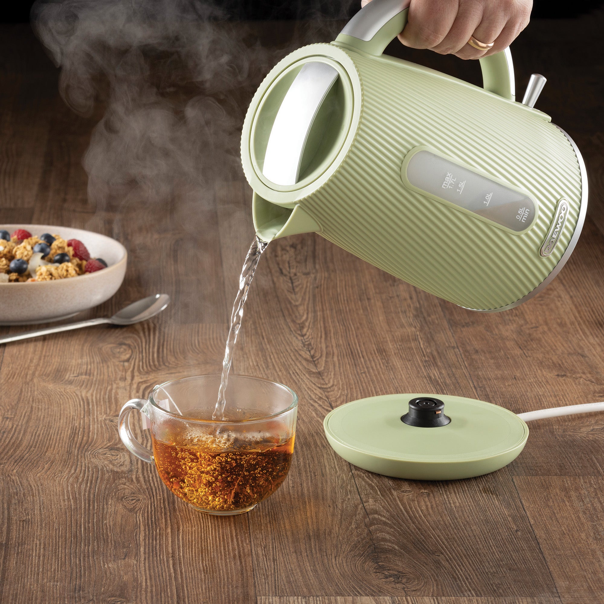 Daewoo Sage Cascade 1.7L Jug Kettle