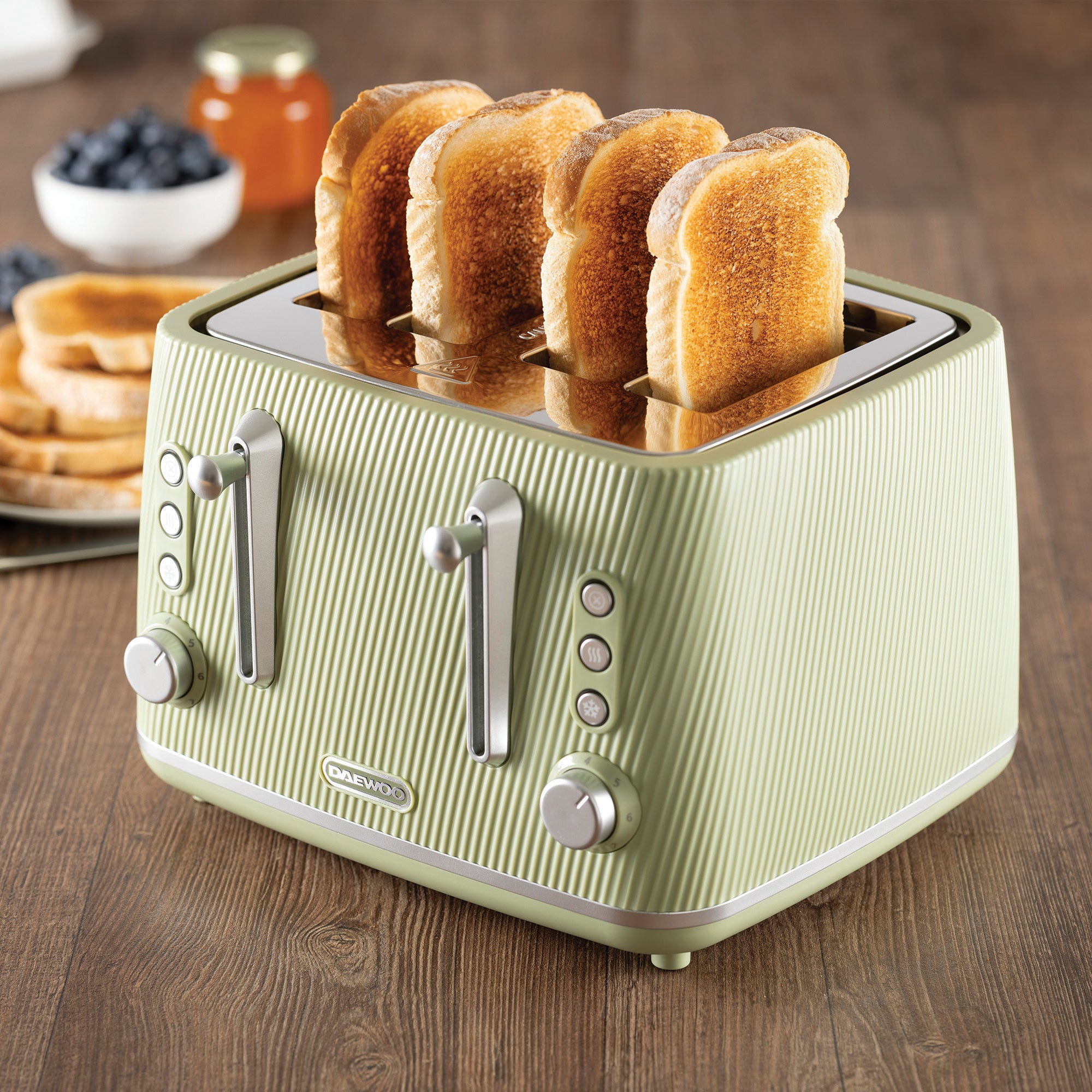 Daewoo Sage Green Cascade 4 Slice Toaster