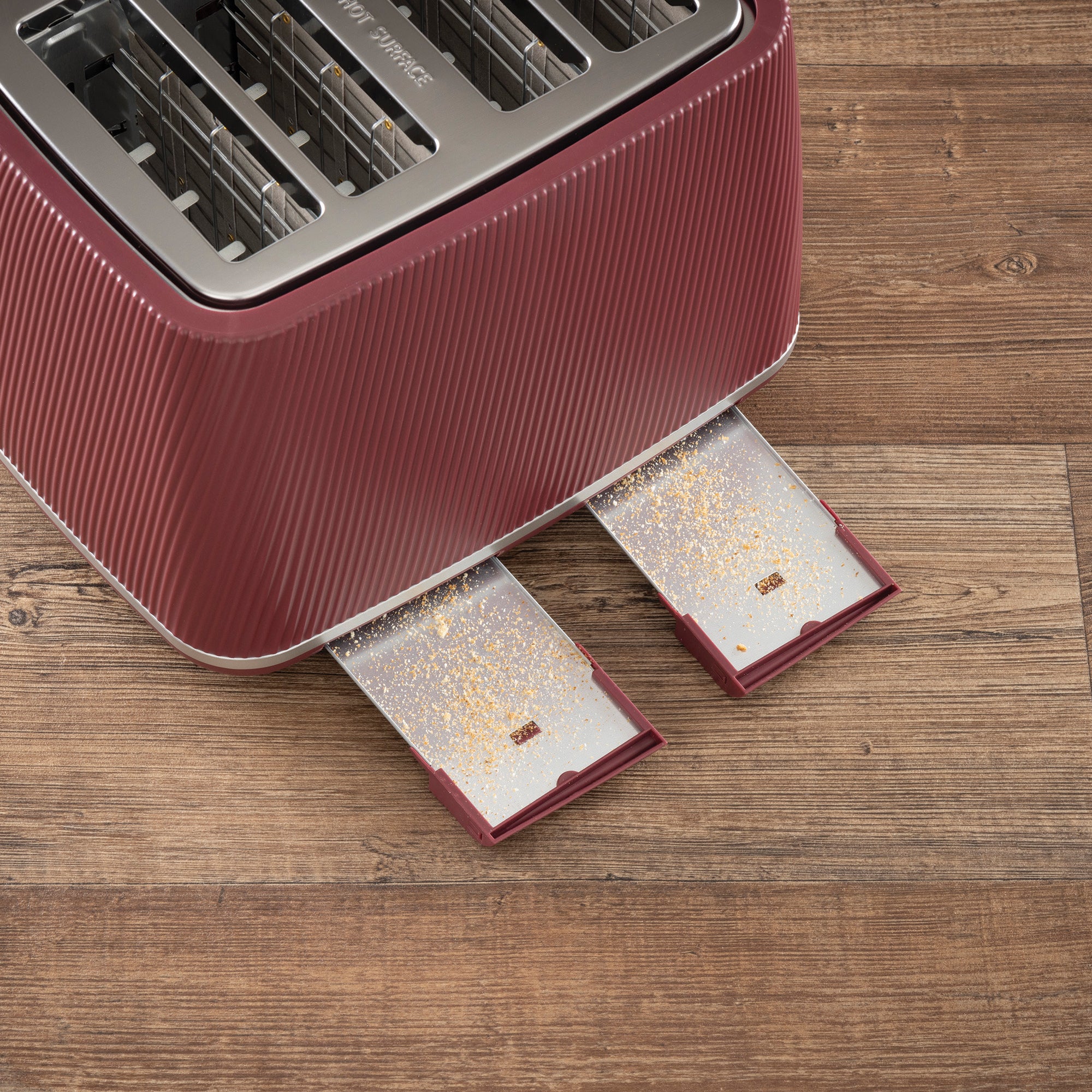 Daewoo Ruby Red Cascade 4 Slice Toaster