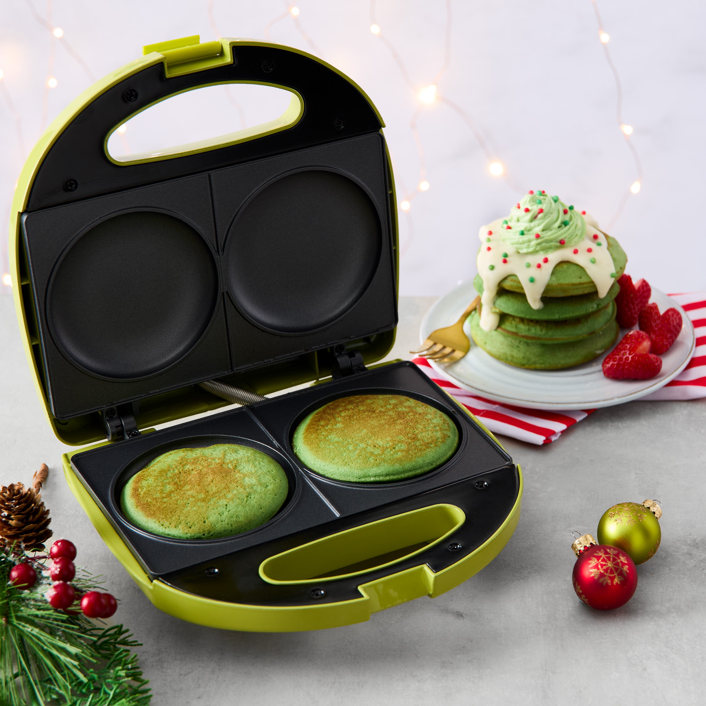 The Grinch™ Pancake Maker, Green