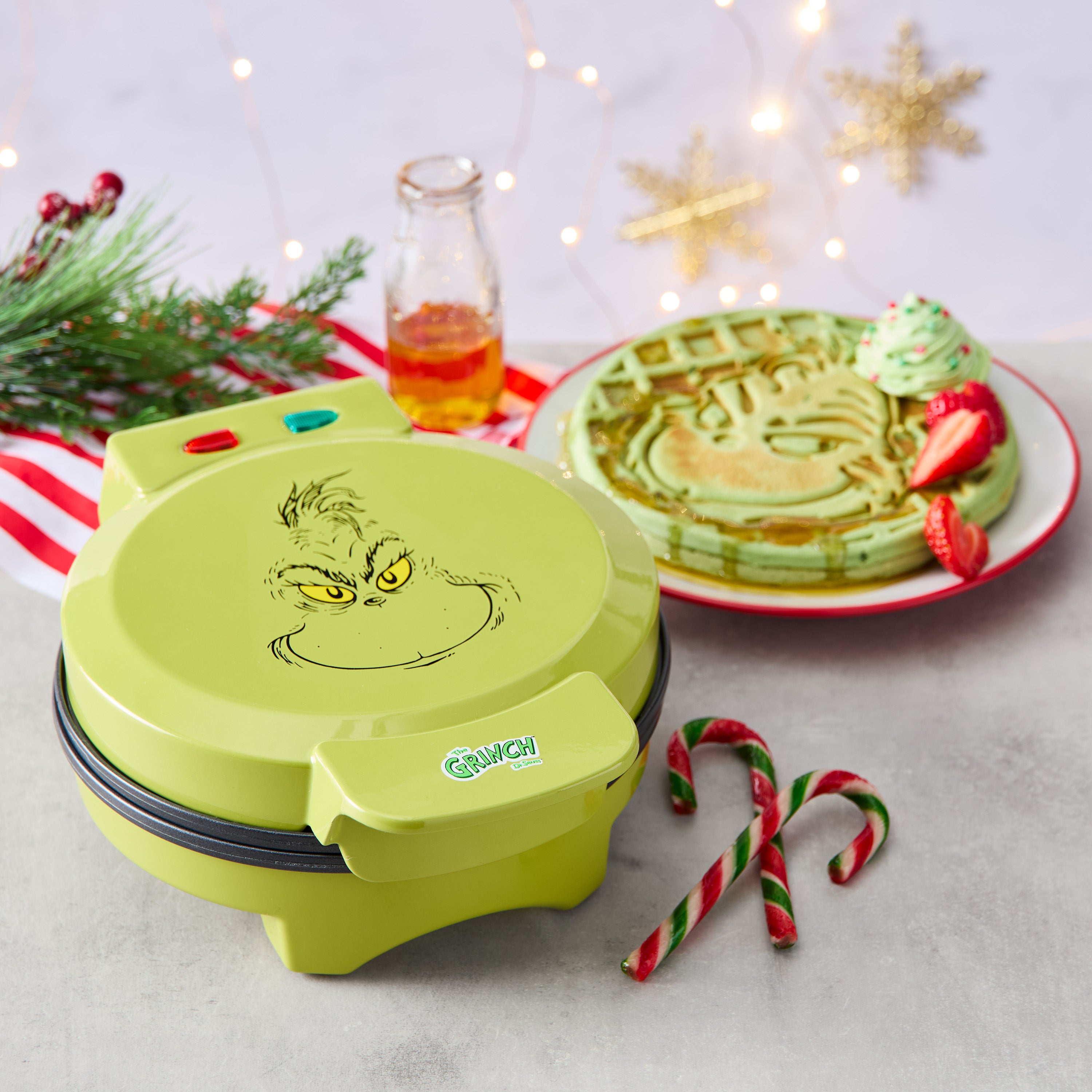 The Grinch™ Large Waffle Maker, Green