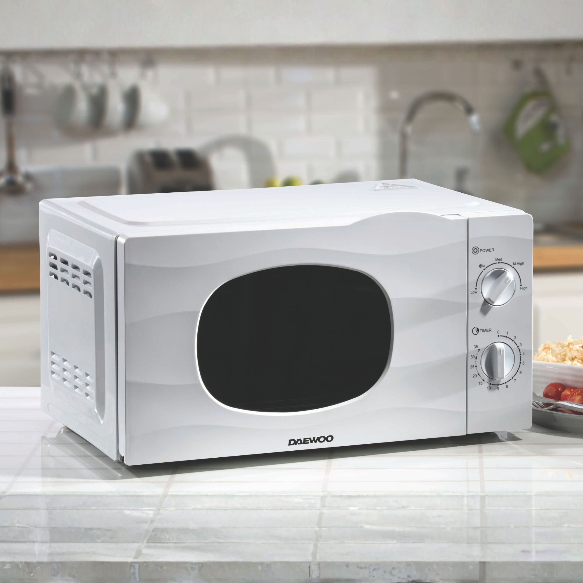 Daewoo White Argyle Kettle, 2 Slice Toaster & Microwave Bundle